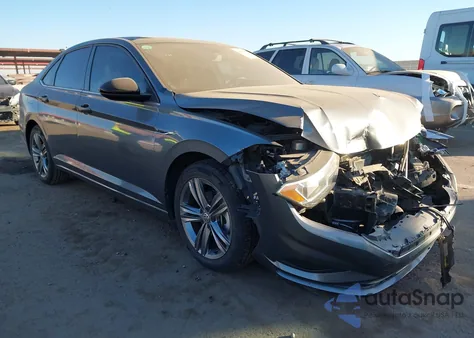 2021 Volkswagen Jetta 1.4T R-Line/1.4T S/1.4T Se z USA, uszkodzony, nr VIN 3VWC57BU9MM097349